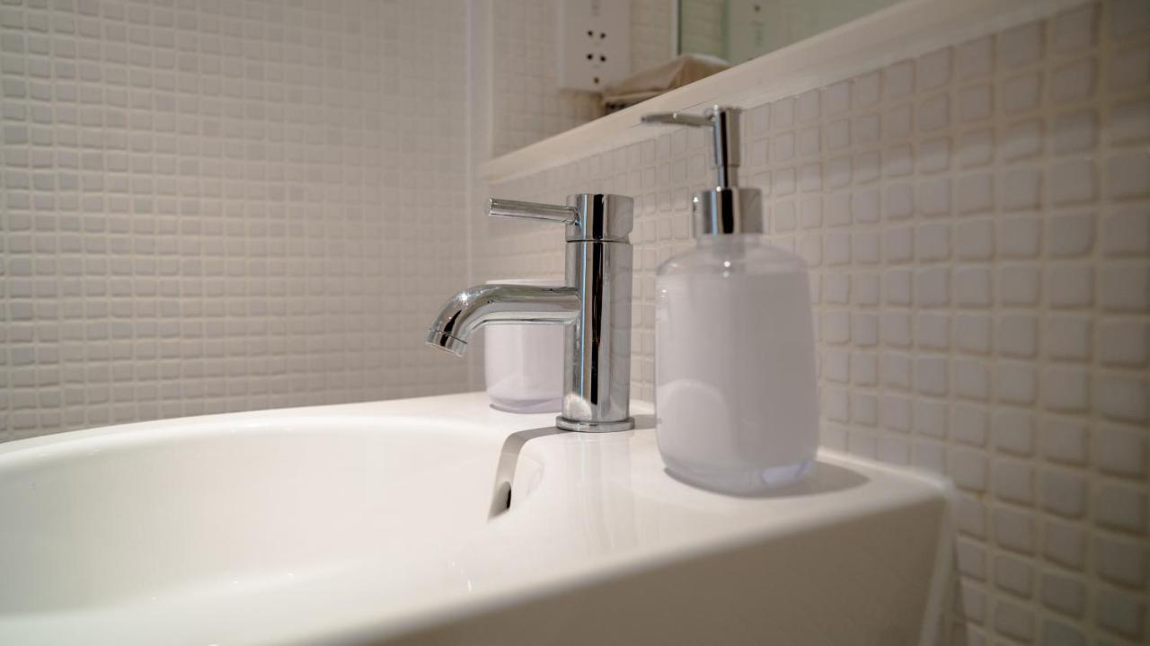 Comfy Spacious Apartment In Canary Wharf ลอนดอน ภายนอก รูปภาพ